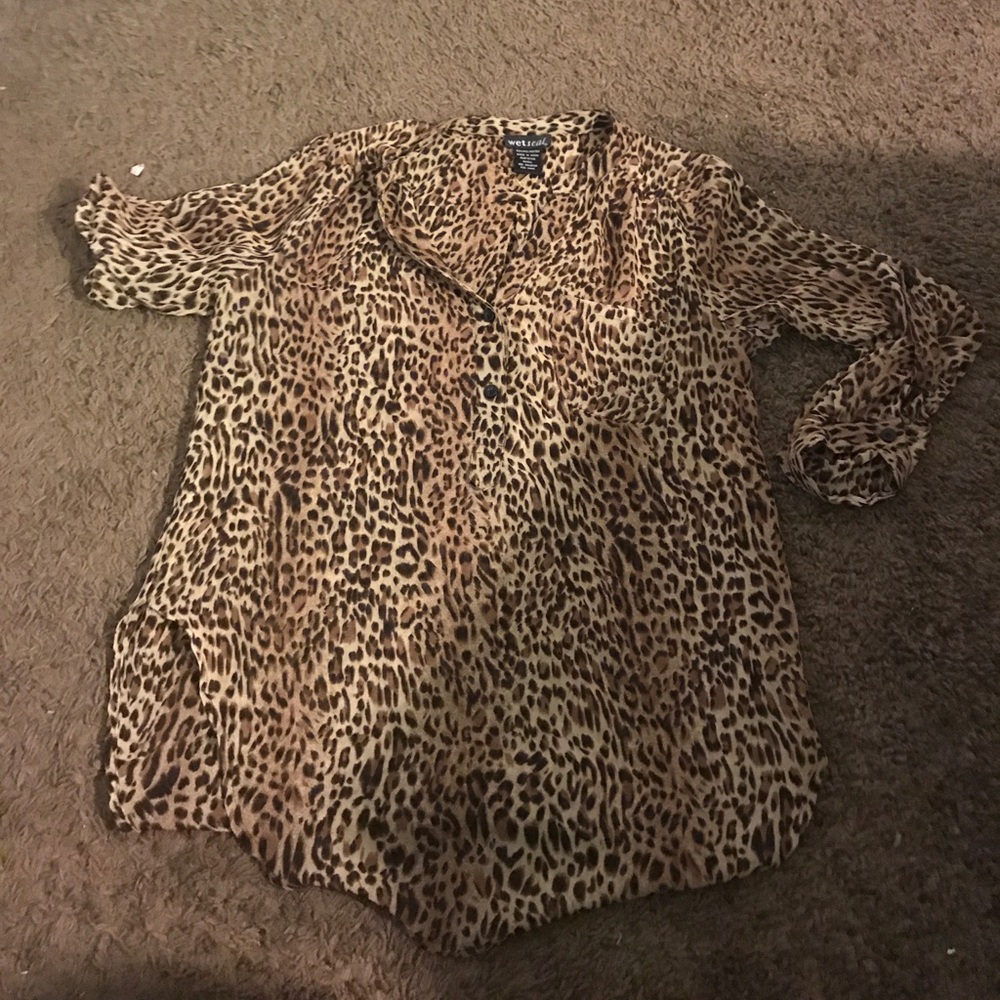 Cheetah blouse size small